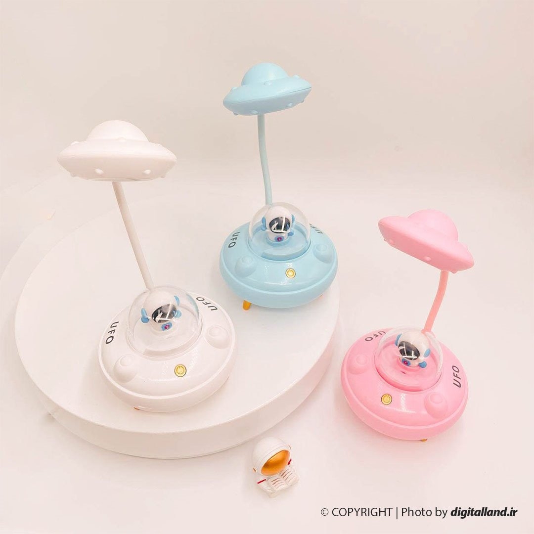تصویر چراغ مطالعه سفینه فضایی UFO